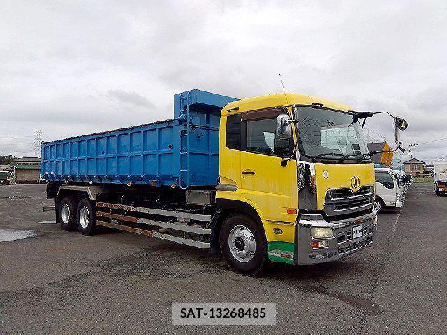 Nissan QUON 2009-09 8881755-1