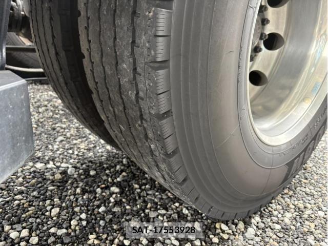 Nissan QUON 2019-01 8881753-13