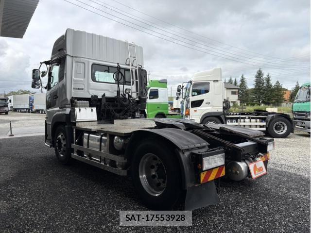 Nissan QUON 2019-01 8881753-5