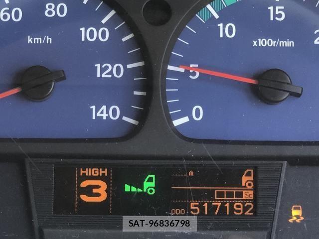 Nissan QUON 2017-03 8881752-7