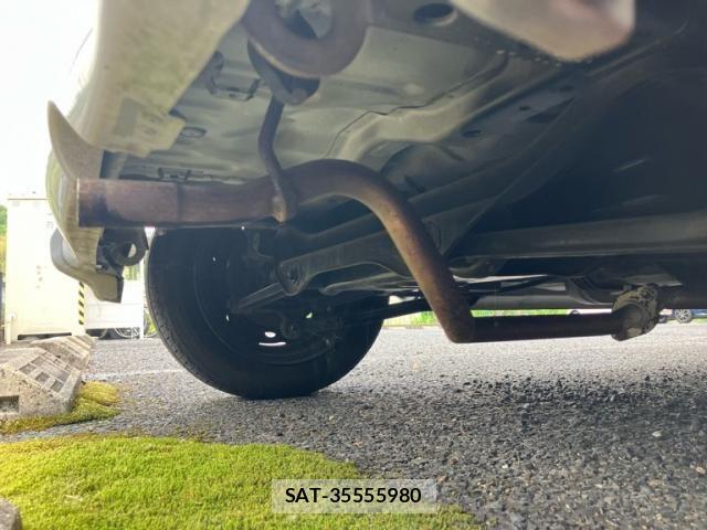 Subaru R2 2007-04 7457087-11