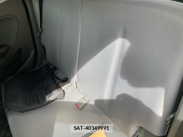 Subaru R2 2008-09 8438753-10