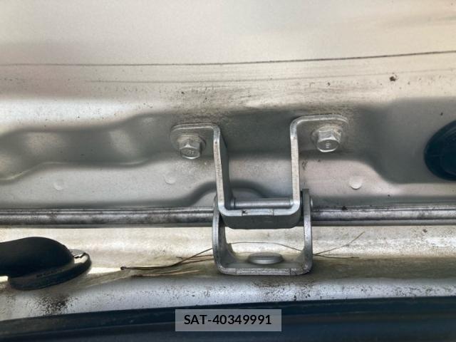 Subaru R2 2008-09 8438753-13