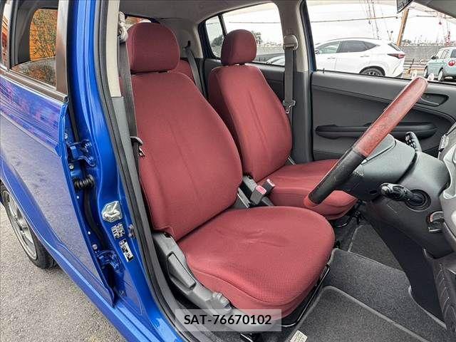 Subaru R2 2010-03 8831232-15