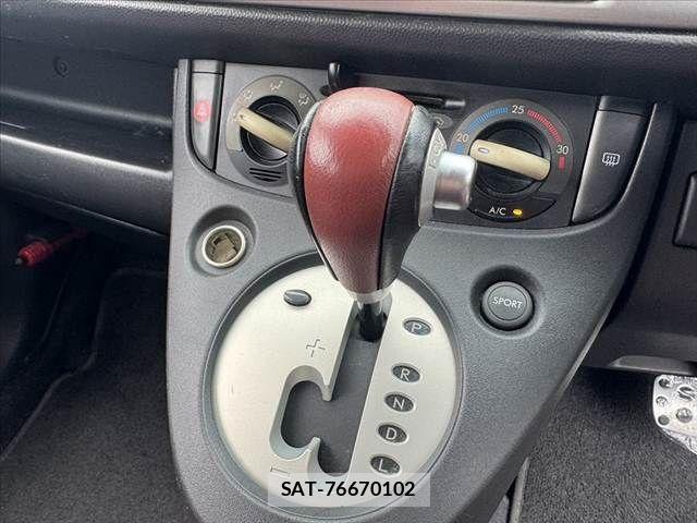 Subaru R2 2010-03 8831232-27