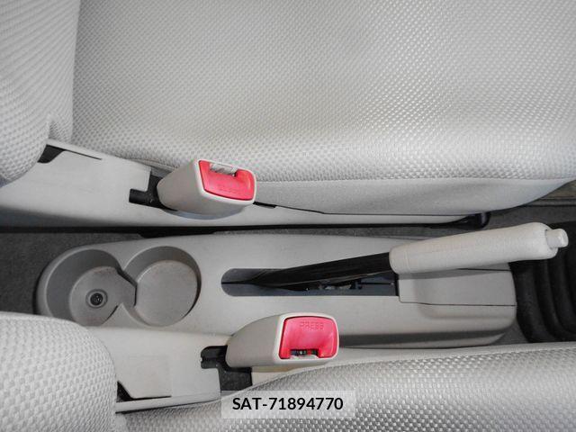 Subaru R2 2006-03 2250820-18
