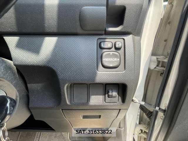 Toyota RACTIS 2007-05 1125892-17
