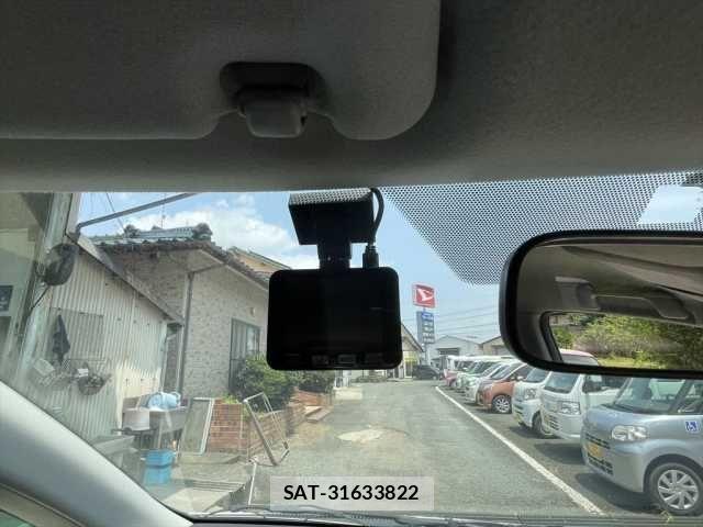 Toyota RACTIS 2007-05 1125892-18