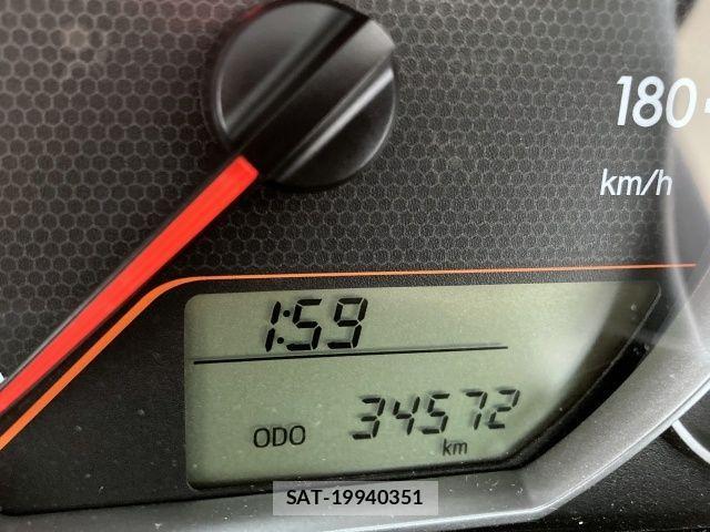 Toyota RACTIS 2011-02 3774964-25