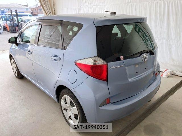 Toyota RACTIS 2011-02 3774964-2
