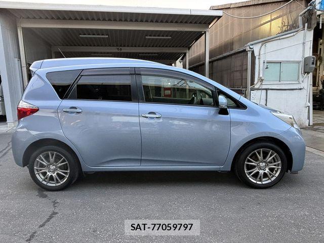 Toyota RACTIS 2012-03 3909178-5
