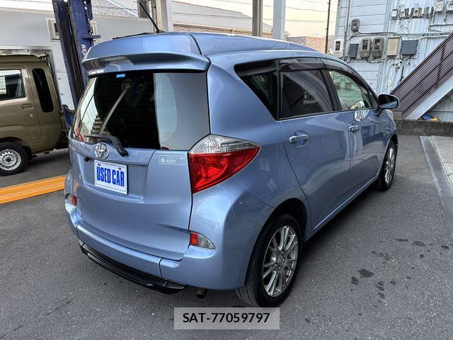 Toyota RACTIS 2012-03 3909178-7