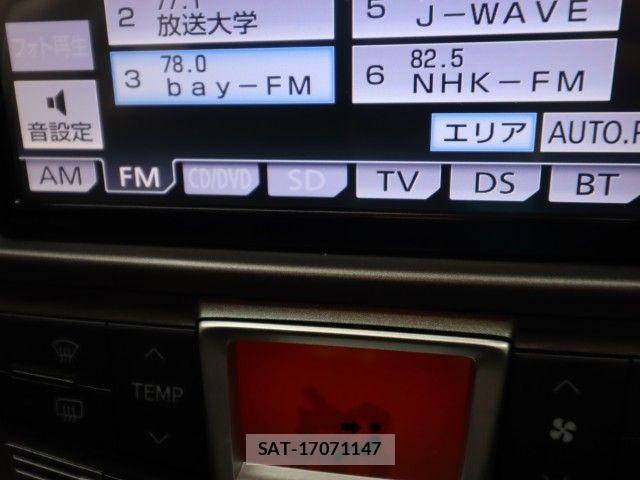 Toyota RACTIS 2013-05 6682829-14