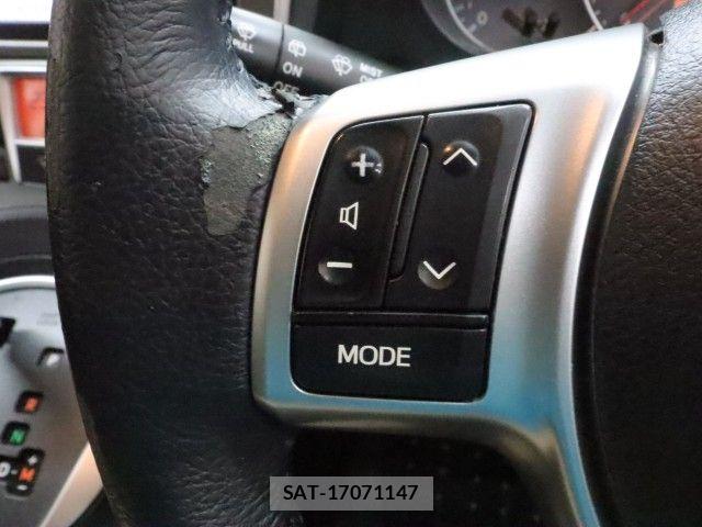 Toyota RACTIS 2013-05 6682829-17