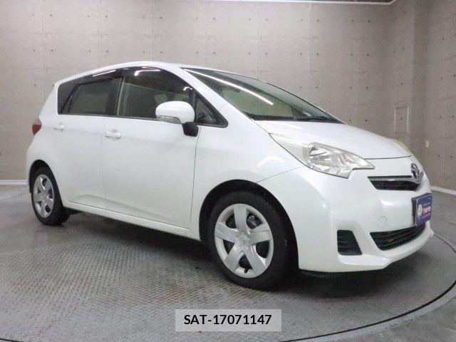Toyota RACTIS 2013-05 6682829-24