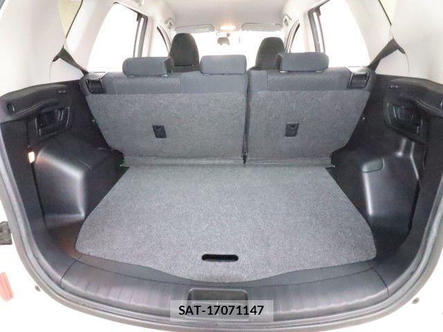 Toyota RACTIS 2013-05 6682829-7