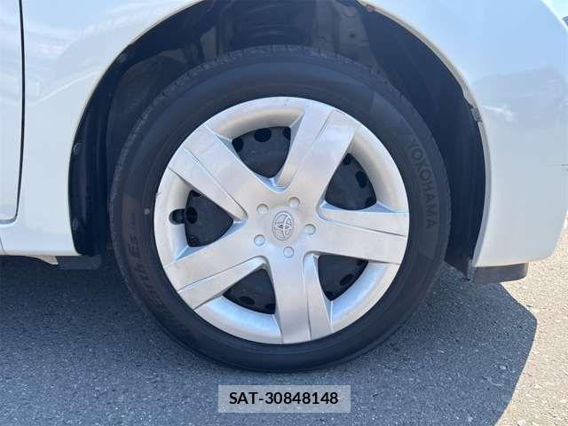 Toyota RACTIS 2015-11 6911631-16