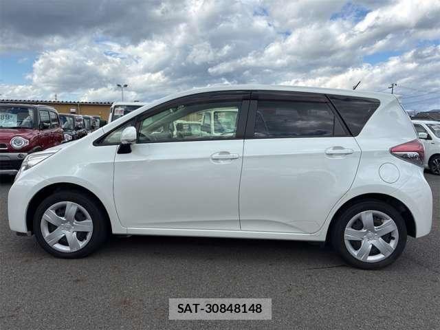 Toyota RACTIS 2015-11 6911631-25