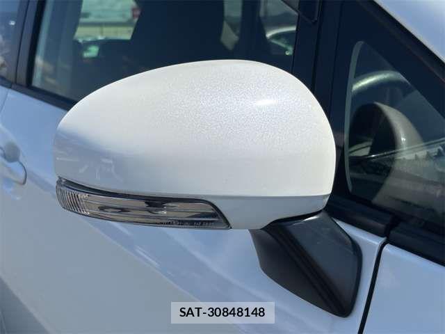 Toyota RACTIS 2015-11 6911631-8