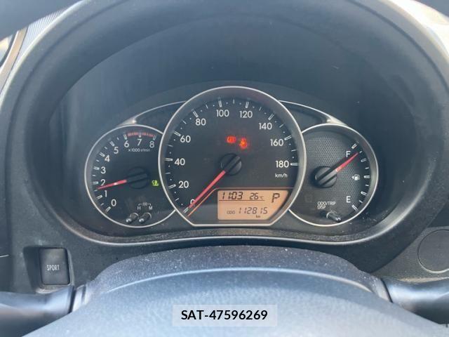 Toyota RACTIS 2011-11 6911647-19