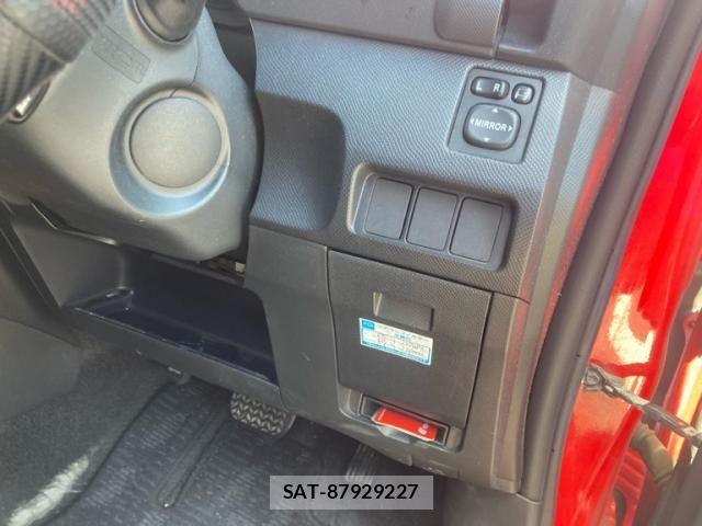 Toyota RACTIS 2007-09 6911644-19