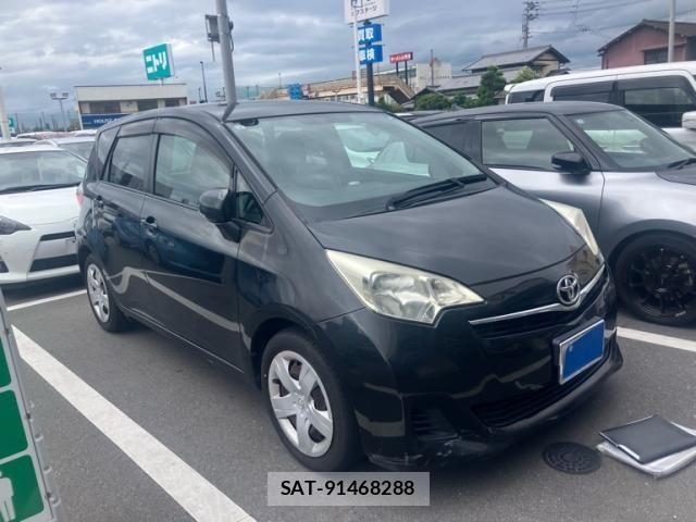 Toyota RACTIS 2011-08 7060371-0