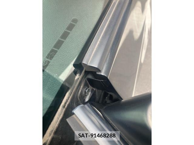 Toyota RACTIS 2011-08 7060371-12