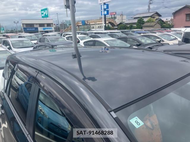 Toyota RACTIS 2011-08 7060371-4