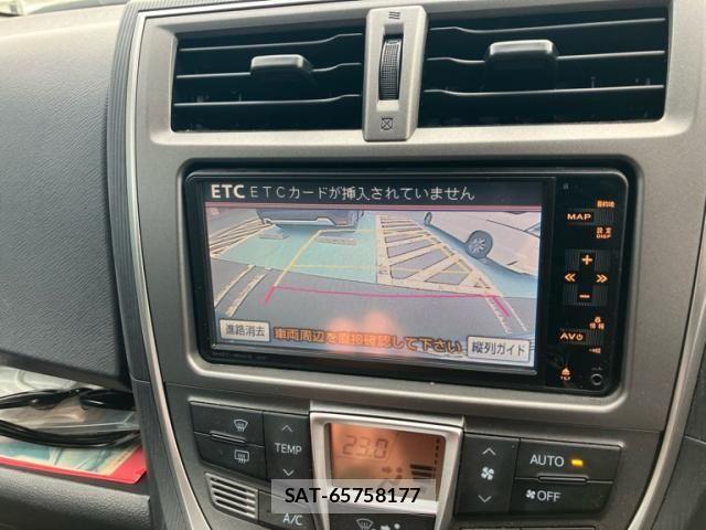 Toyota RACTIS 2011-07 7059471-20