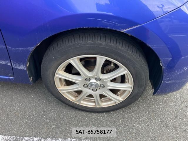 Toyota RACTIS 2011-07 7059471-6