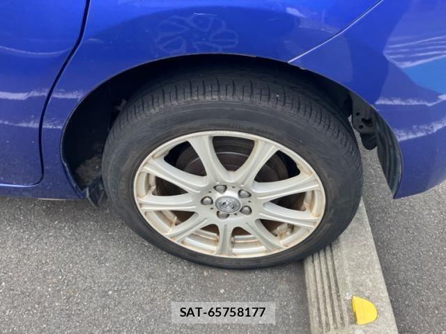 Toyota RACTIS 2011-07 7059471-8