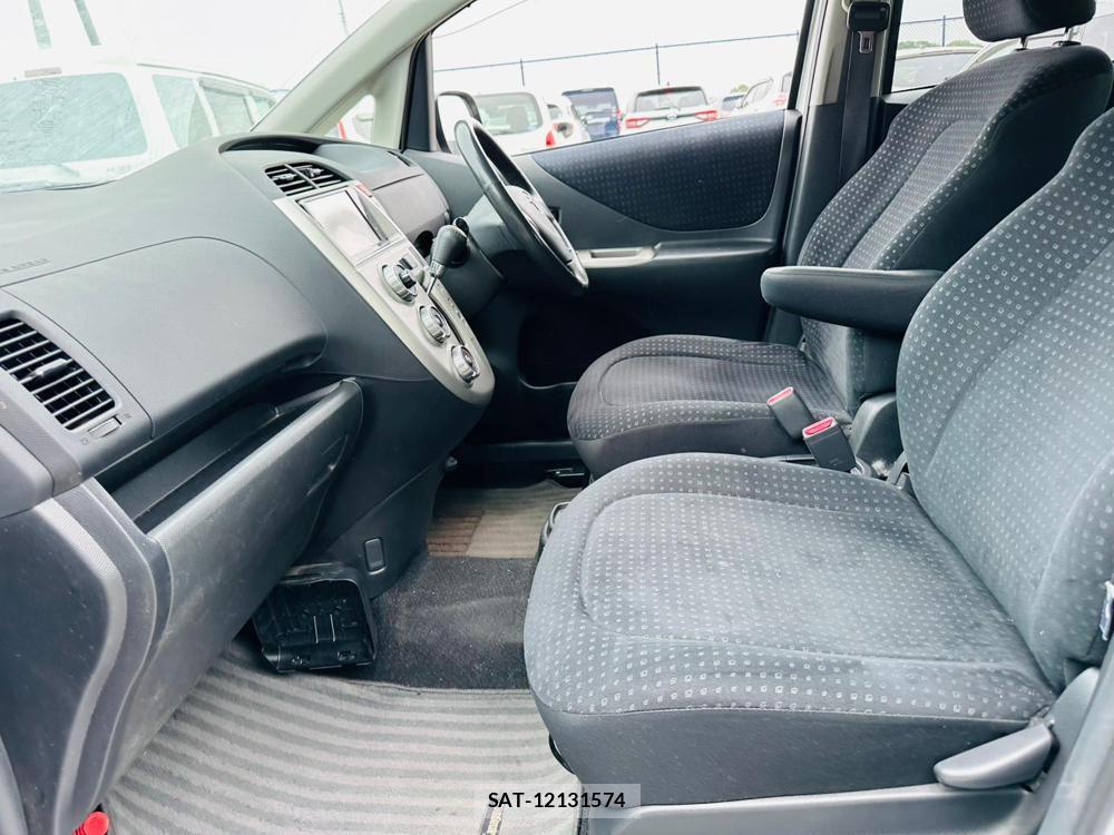 Toyota RACTIS 2009 7116019-10