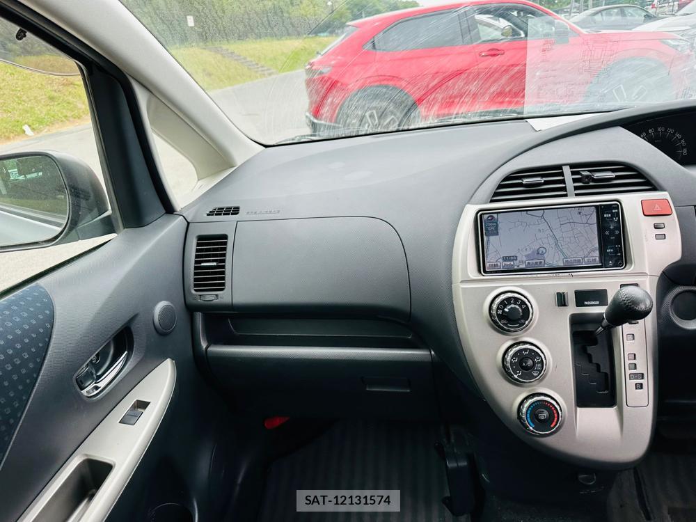 Toyota RACTIS 2009 7116019-17
