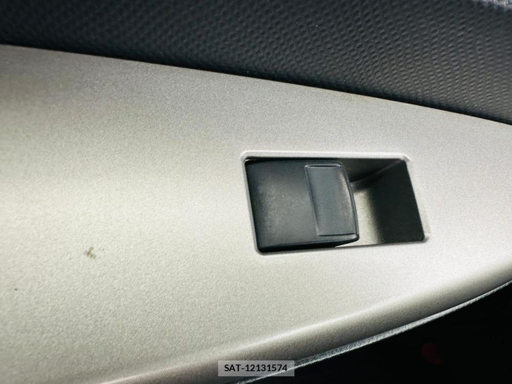 Toyota RACTIS 2009 7116019-23