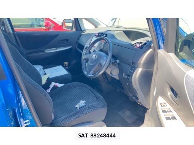 Toyota RACTIS 2008-01 7223965-13