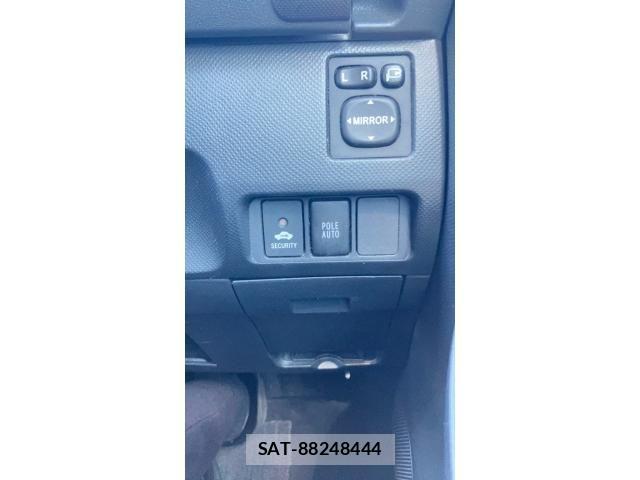 Toyota RACTIS 2008-01 7223965-23