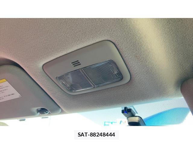 Toyota RACTIS 2008-01 7223965-24