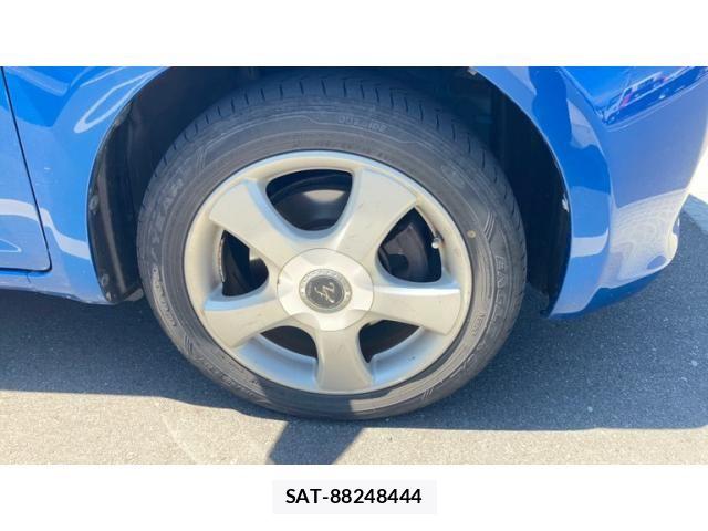 Toyota RACTIS 2008-01 7223965-4