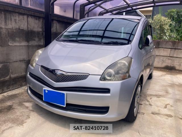 Toyota RACTIS 2010-08 7223966-0