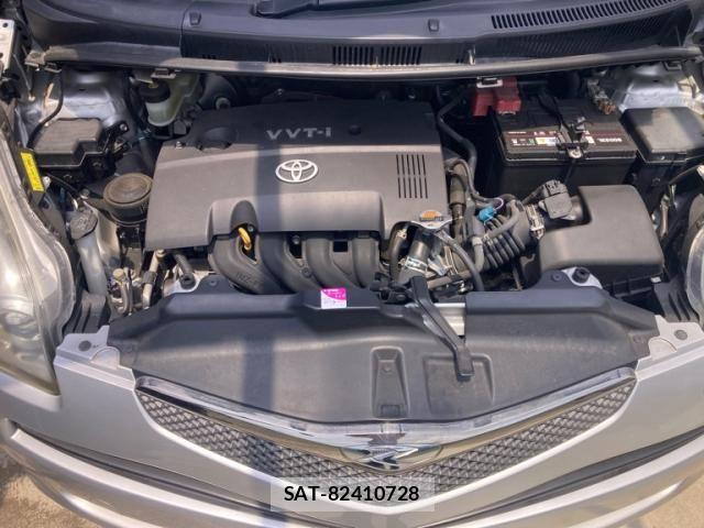 Toyota RACTIS 2010-08 7223966-20