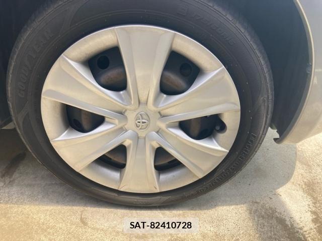 Toyota RACTIS 2010-08 7223966-4