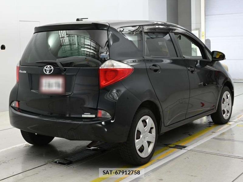 Toyota RACTIS 2011 7230120-1