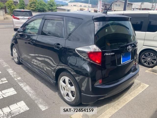 Toyota RACTIS 2011-06 7223967-3