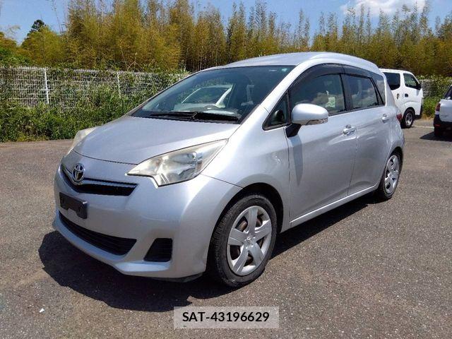 Toyota RACTIS 2013-04 7223971-0