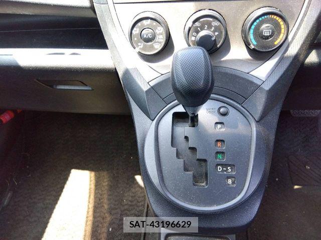 Toyota RACTIS 2013-04 7223971-9