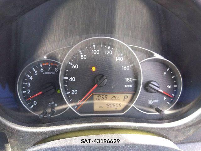Toyota RACTIS 2013-04 7223971-6