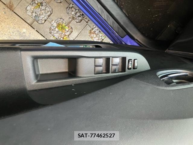 Toyota RACTIS 2014-06 7252026-13