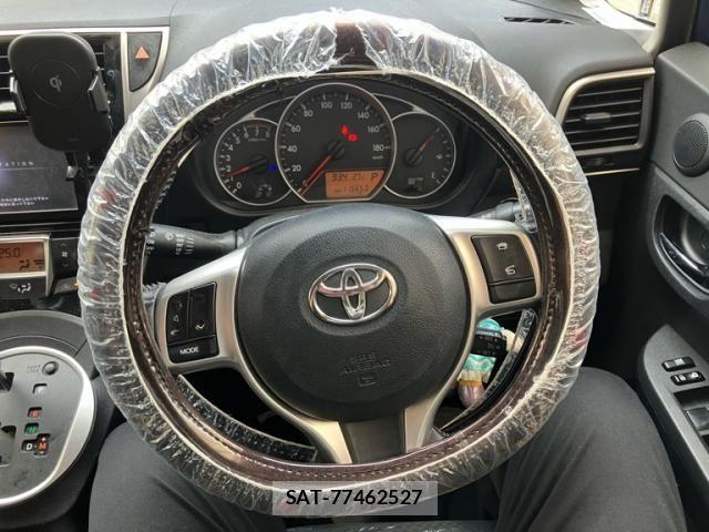 Toyota RACTIS 2014-06 7252026-19
