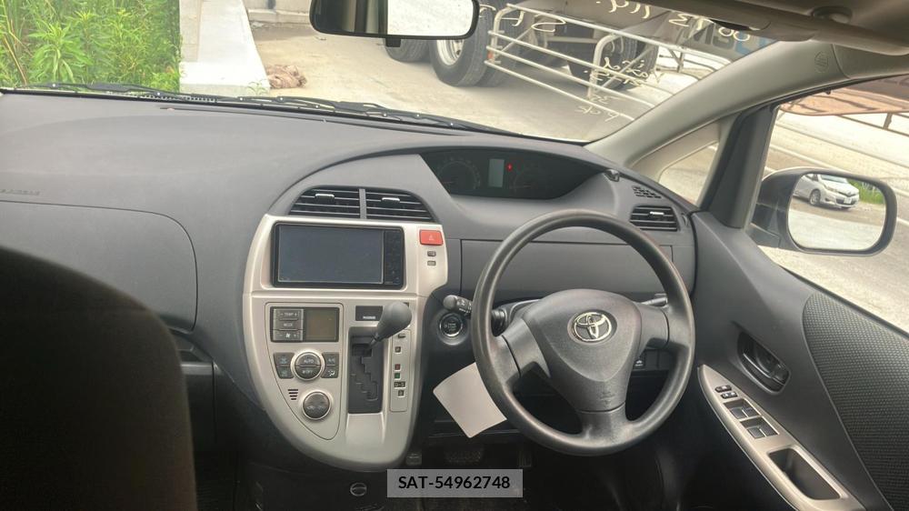 Toyota RACTIS 2009 6804145-12