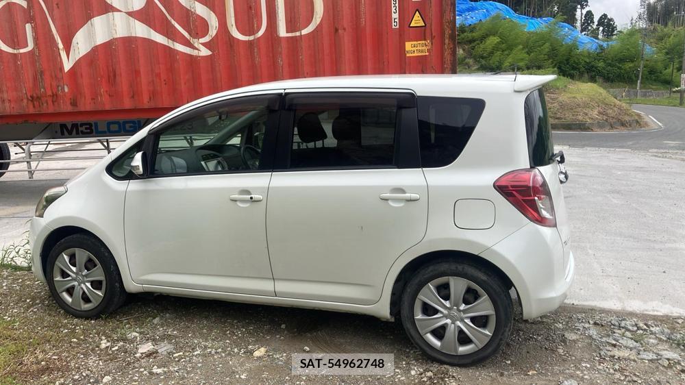 Toyota RACTIS 2009 6804145-1